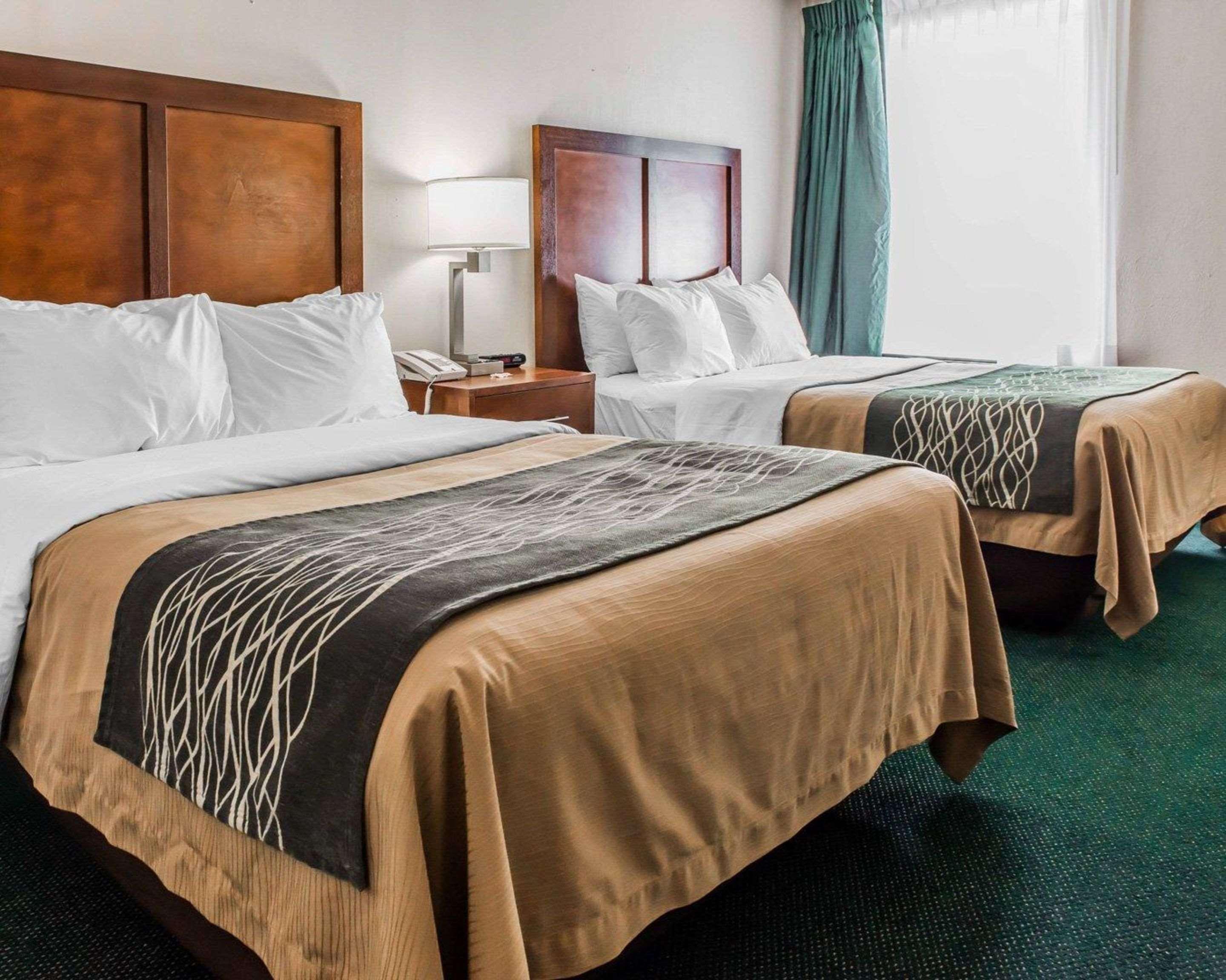 Quality Inn Waynesburg Экстерьер фото