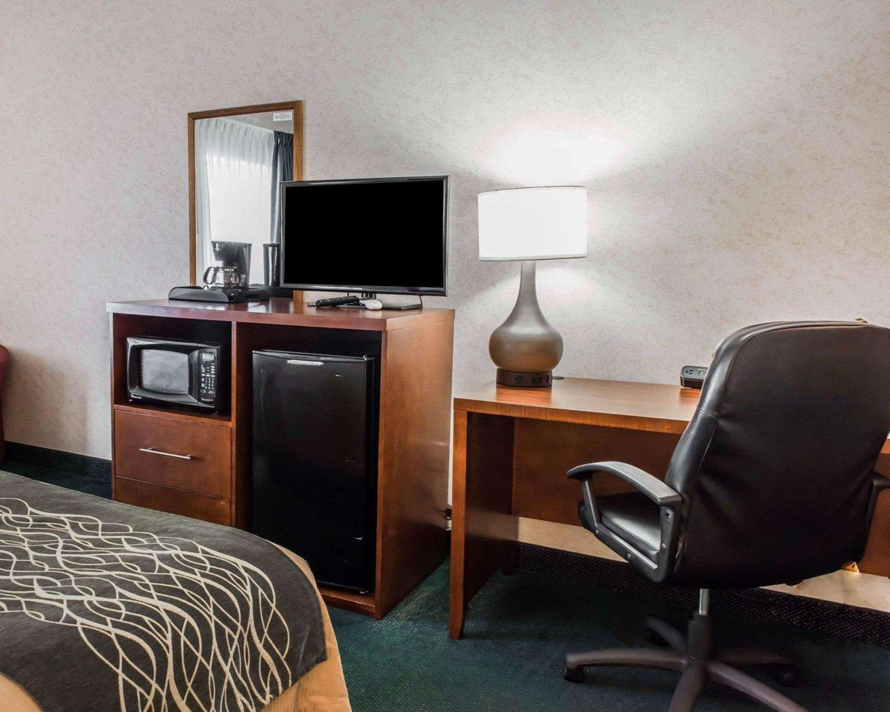 Quality Inn Waynesburg Экстерьер фото