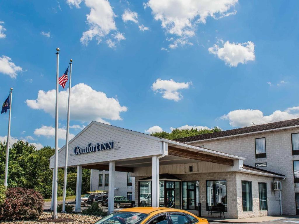 Quality Inn Waynesburg Экстерьер фото