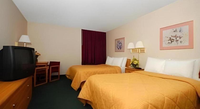 Quality Inn Waynesburg Экстерьер фото