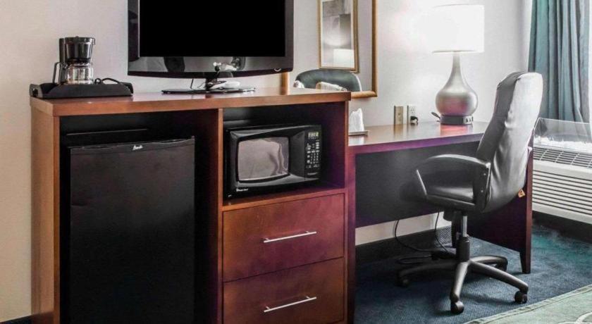 Quality Inn Waynesburg Экстерьер фото
